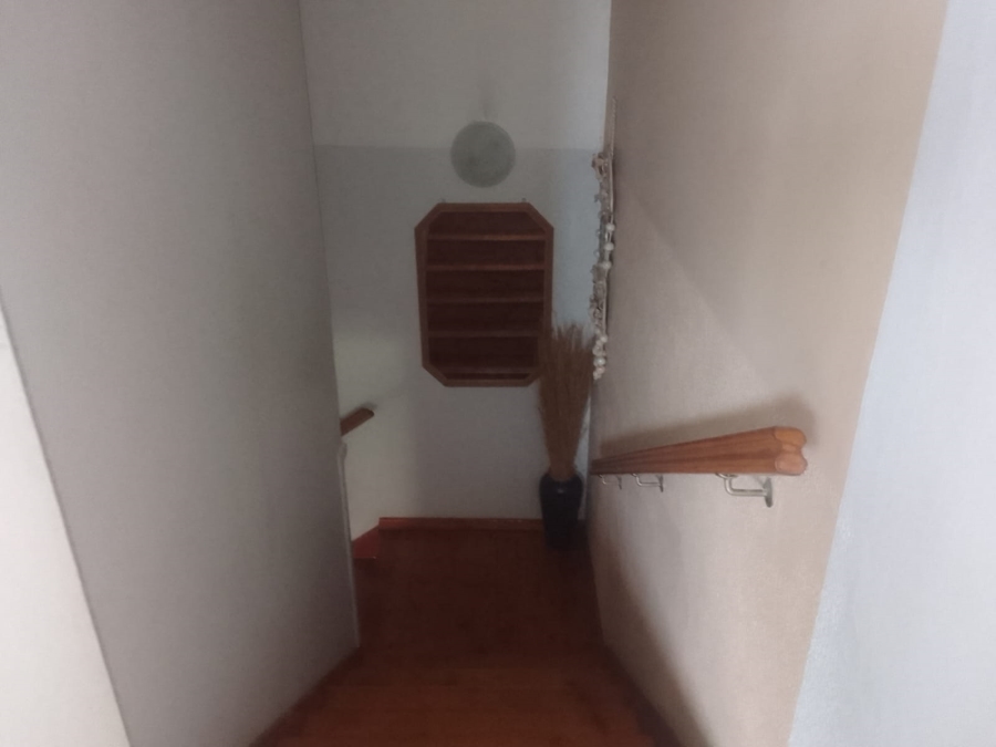 To Let 3 Bedroom Property for Rent in Selborne Eastern Cape